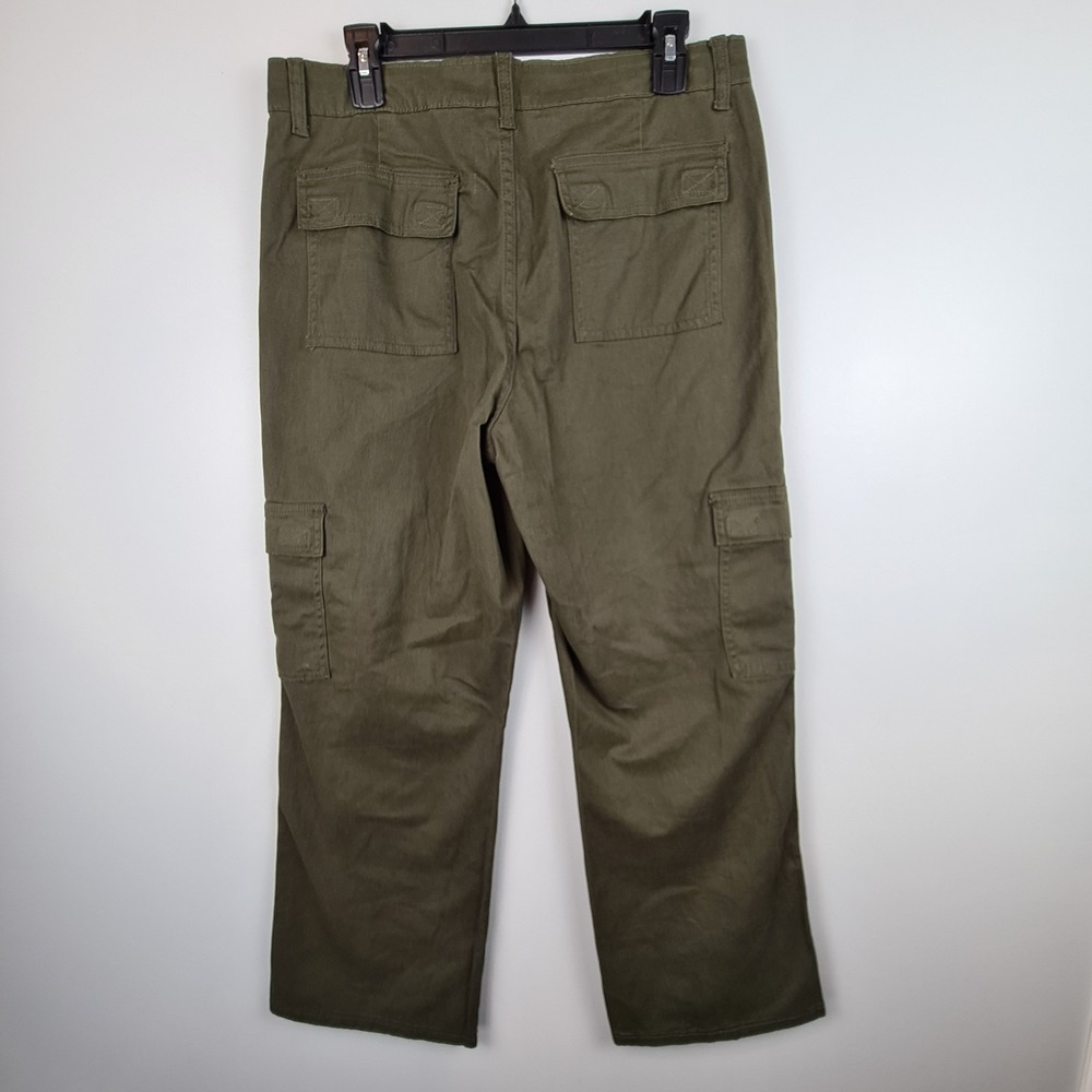 Architect Women's Army Green Wide Leg Cargo Pants Size 12P Petite Lightweight - Picture 8 of 10
